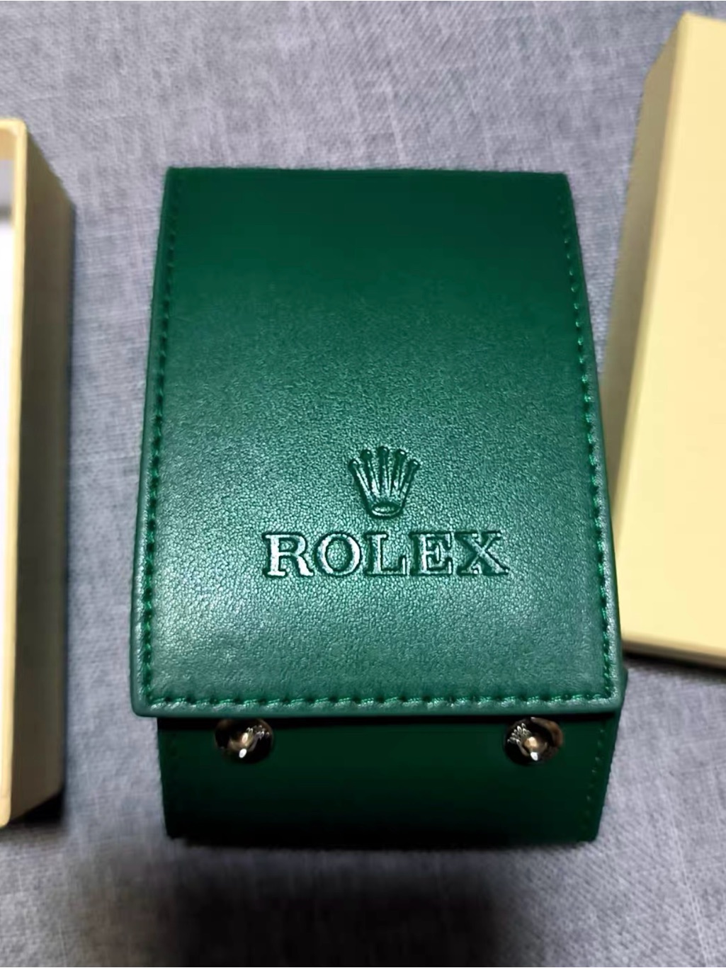 Rolex Dark Green Leather Watch Case With Embossed Logo Rolex Dark Green Leather Watch Case With Embossed Logo